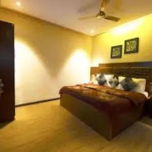 https://hotel-red-blu.top-gurgaonhotels.com